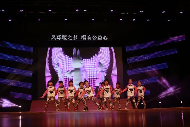 “凤球唛之梦”深圳电视少儿春晚 群星斗艳