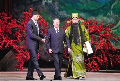 谭派第七代传人成为新偶像 谭正岩出演"将相和"