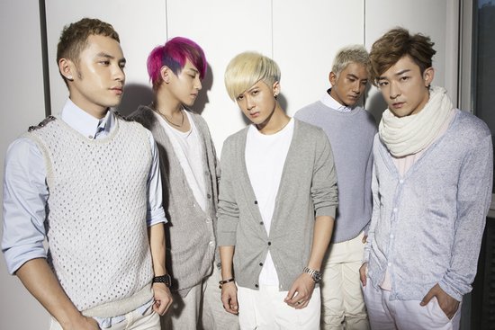 MIC男团发专辑《色.color》 拒绝偶像团体标签