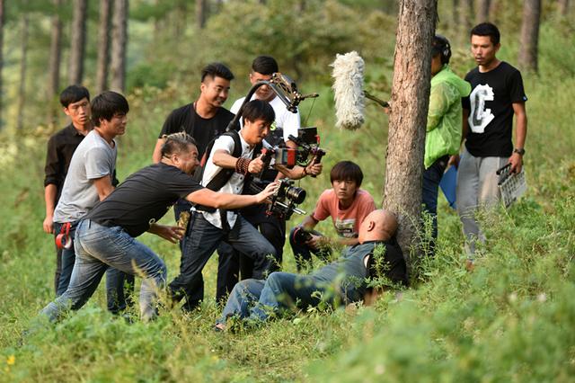 崔俊杰导演新作《超级大山炮之夺宝奇兵》杀青