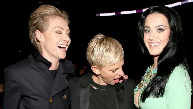 《艾伦秀》主持人因分享不当照片，被网友攻击_娱乐_腾讯网