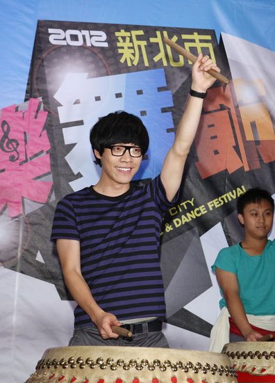 卢广仲年底前即将入伍当兵 新专辑11月推出