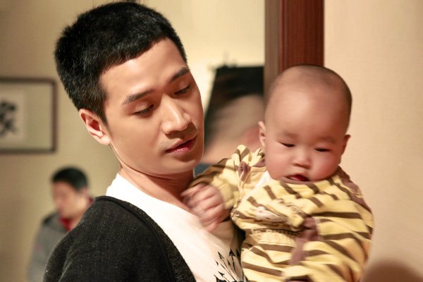 《给幸福下订单》何晟铭当“爸比”累瘫