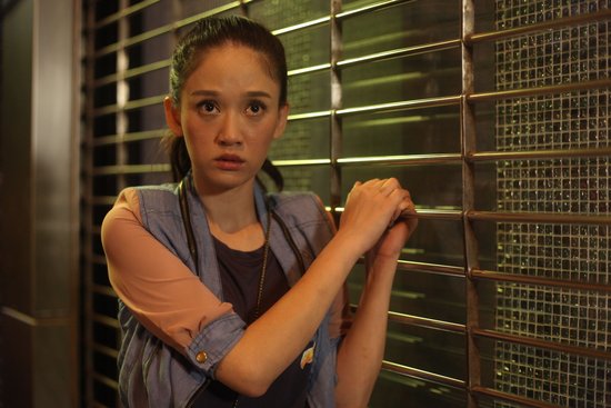 《末日来电》发布海报 陈乔恩朱梓骁穿时空爱恋