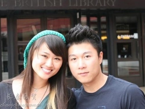 李小鹏迎娶相恋7年女友 刘璇杨威赴美道贺(图)