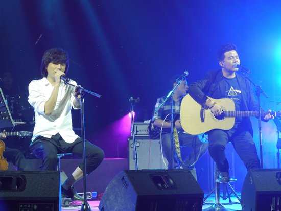 水木年华刮起怀旧浪潮 无锡演唱会隆重致青春