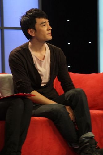 李光洁做客访谈栏目《最佳现场》 畅谈戏剧人生