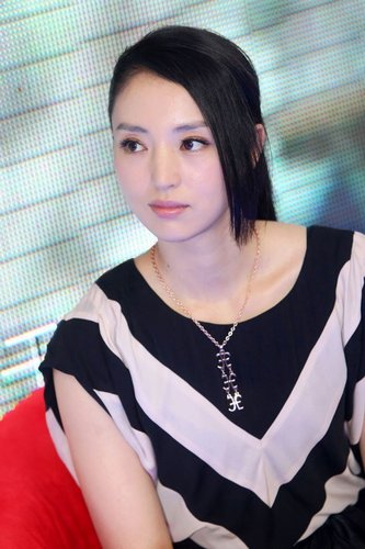 《美女如云》主创助阵电视周 董璇素美现身