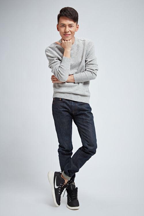 蒋雪鸣坚持梦想 话剧《后青春期的诗》重回舞台