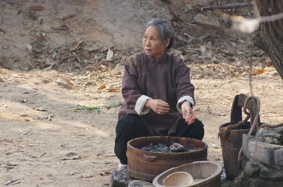 苇青继《红高粱》后 烟台现身赶拍《继父回家》