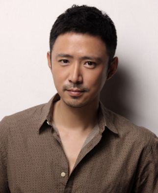 尓豪 高鑫海滩遇男尸  称保安已封锁现场_娱乐