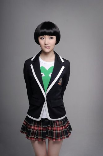 《七种武器》暂停拍摄 鸿利愿做世博民间志愿