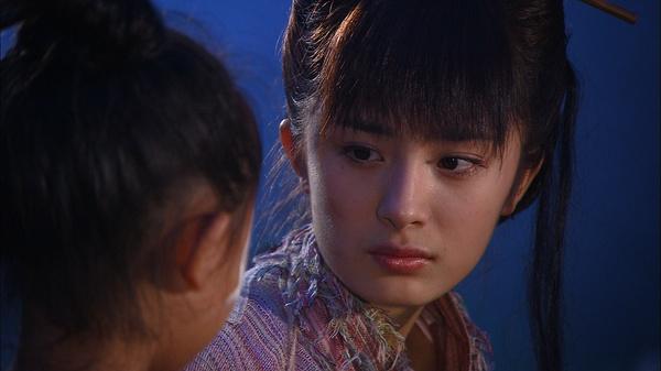 杨幂雪藏十年电影上映惹整容疑云 片方否认抹黑