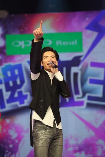 萧敬腾自认心中住少女 《大本营》变身八卦帝