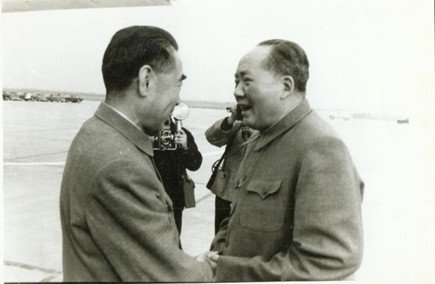 《非常靠谱》讲“周”姓故事 周总理照片亮相