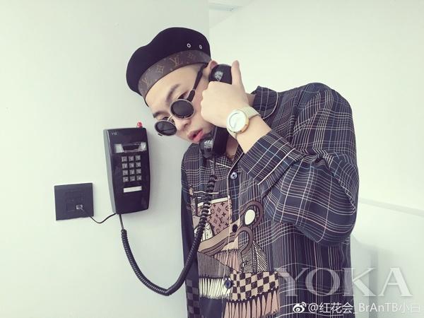 中国有墨镜之--算命特辑!让Bella超有气势的神器_时尚_腾讯网