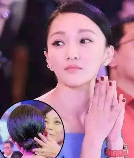 看一个女人的气质，看她扎丸子头的位置就知道了……