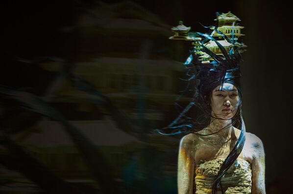 岳晓琳携《有·無》时尚概念发布会