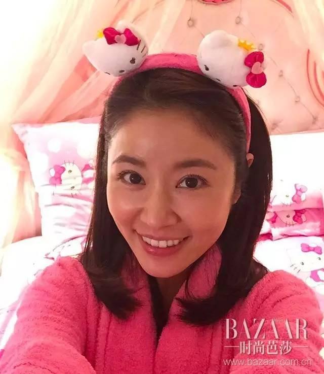 林心如素颜直播化身段子手,芭姐却全程盯着光