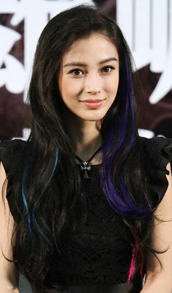 吴莫愁惊艳现身 甩绿色<em>长发</em>美爆表_时尚_腾讯