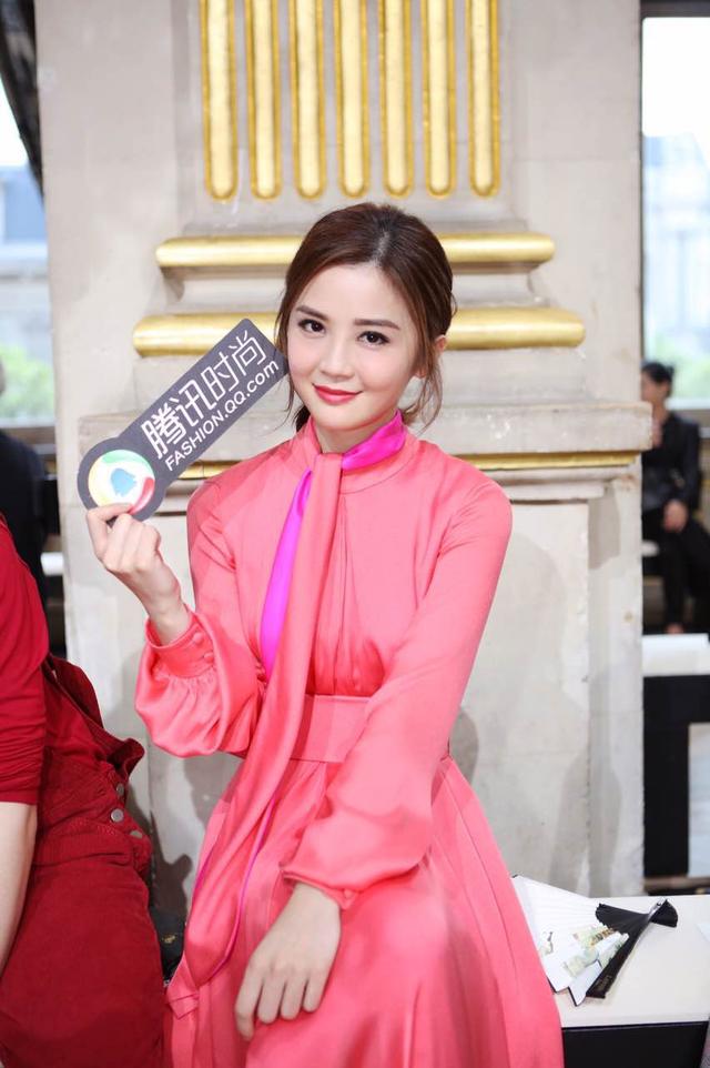 女性之魅与男性之美 郭碧婷Lanvin秀场创颜值