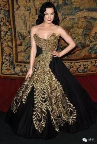 把范冰冰扮成“花仙子”的设计师,比范爷还美