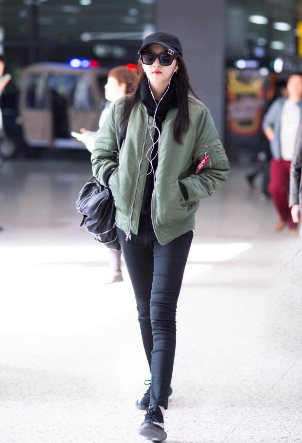 穿这双鞋,跟景甜一起在春日燥起来!