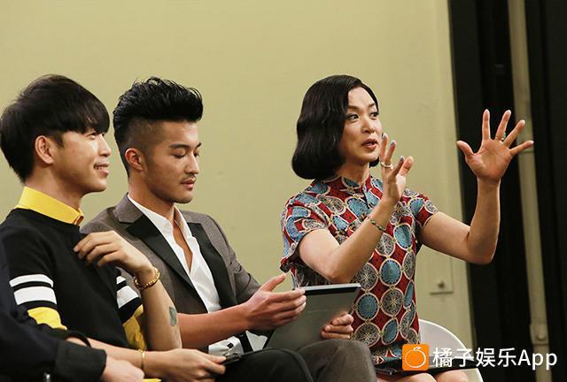 金星人生的每个重要时刻 都有一件旗袍_时尚_