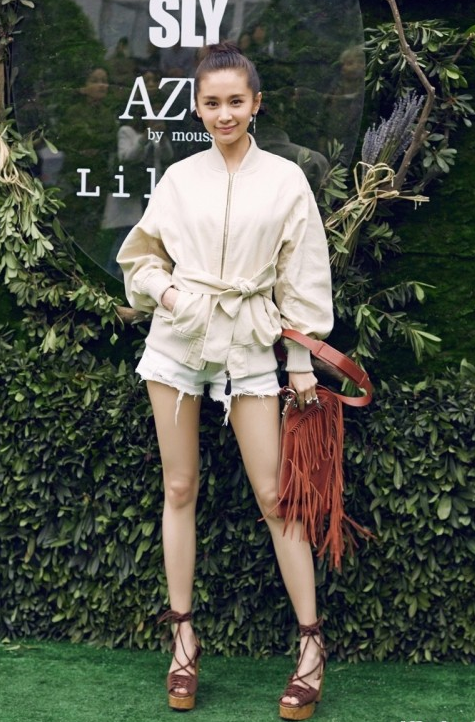 当曲妖精遇上关晓彤~原来时间是检验美貌的唯