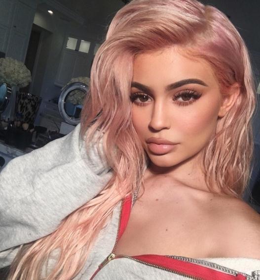 2016发色;少女粉最中毒 刘亦菲、鹿晗等都被传染了！