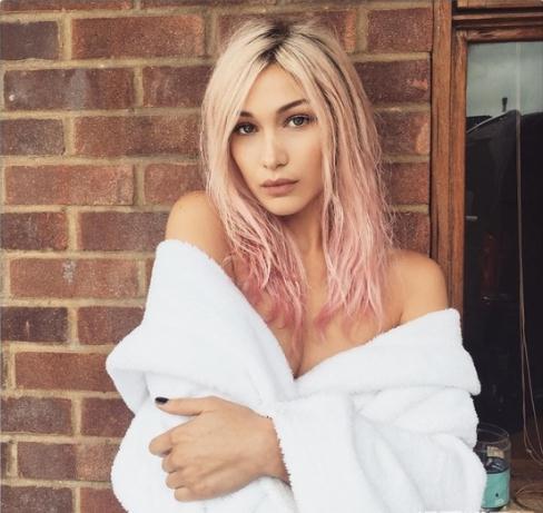 2016发色;少女粉最中毒 刘亦菲、鹿晗等都被传染了！