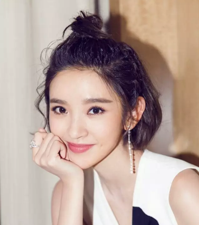 赵丽颖的小卷毛也太好看了吧!它早就从女士专中年发型短图片中长发大妈大全发型图片