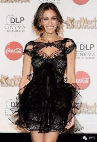 把范冰冰扮成“花仙子”的设计师,比范爷还美