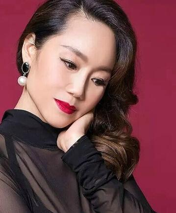 重庆50岁美性感!少女写真简直少妇形魔女私房孙倩图片