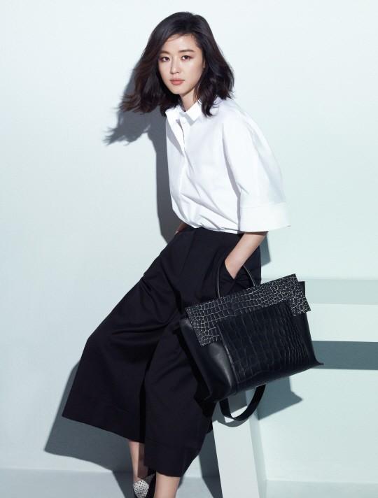 全智贤全新清爽短发 造型百变真女神