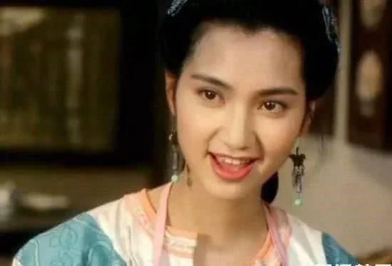 洪欣被小十岁老公出轨?担心的事又发生了?但47岁的她明明完胜
