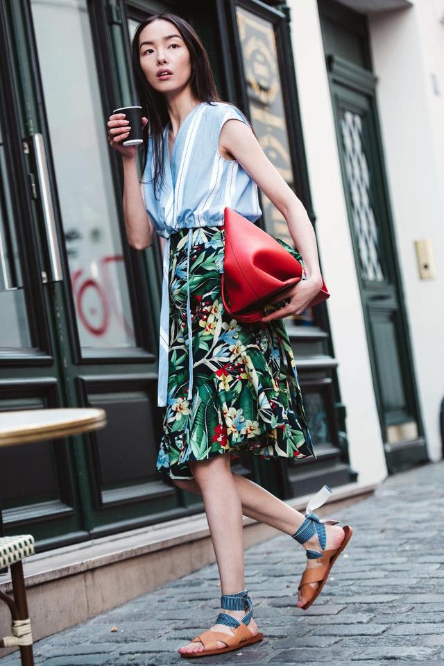 ZARA携手超模孙菲菲，巴黎街头上演时尚大片