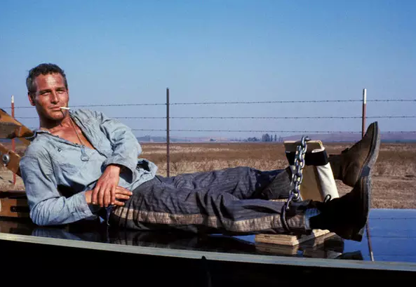 你是否也有这样一件牛仔,记录了那些年经历过的破事儿?