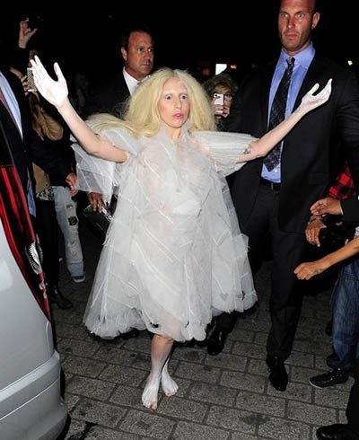 lady gaga白发,ladygaga经典 是惊悚绝非雷人 lady gaga近期疯魔造型盘点