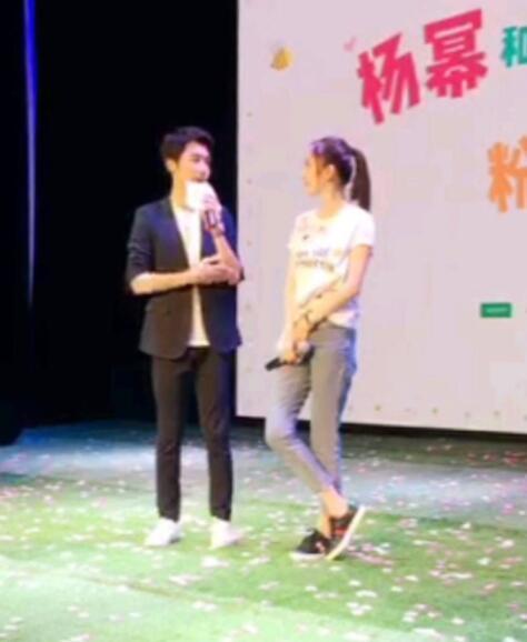 杨幂的祖传站姿,给我解锁了显腿长的新姿势