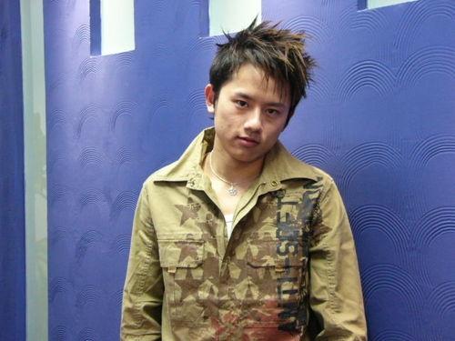 每20天上次芒果台 最强钉子户张杰造型盘点