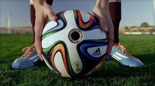 巴西世界杯专用 adidas足球配备6摄像头