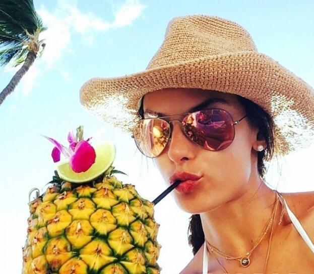 原来她们也爱吃零食 名模们吃不胖的零食大公开