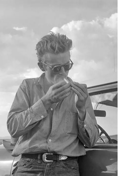 你是否也有这样一件牛仔,记录了那些年经历过的破事儿?