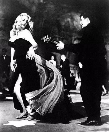 如果长裙界也有奥斯卡 这7条美裙个个都是Queen