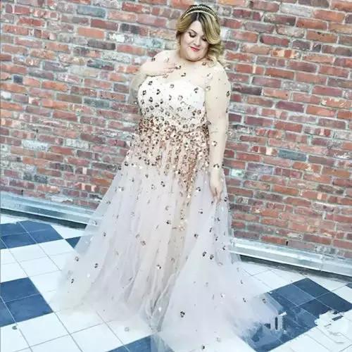 胖女孩别哭 200斤胖女孩婚礼告诉你自信秘笈