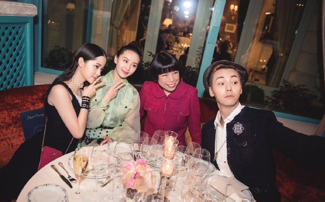 关晓彤、杨紫、娜比告诉你上热搜是本事，穿得美才是必杀技 风格偶像 图32