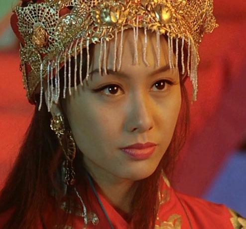 紫霞仙子之战 唐嫣不仅输在美瞳,更输在气质