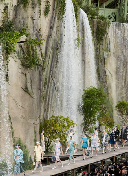 香奈儿2018春夏高级成衣系列_时尚_腾讯网