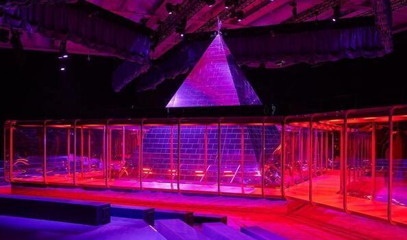 专访Gucci观秀女星李宇春：文艺复古时髦范儿